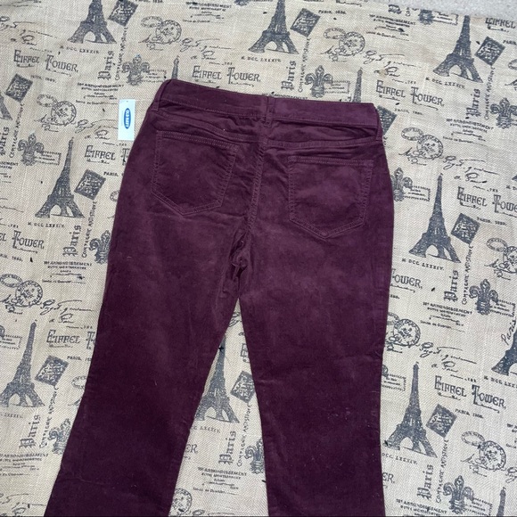 Old Navy Sweetheart NWT! Pop-Color Corduroy Flare Pant Size 4 - Picture 11 of 13